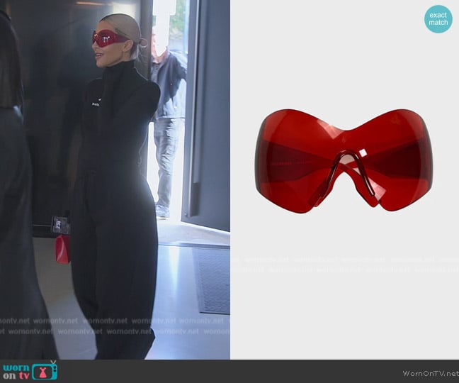 Balenciaga Butterfly Sunglasses worn by Kim Kardashian (Kim Kardashian) on The Kardashians