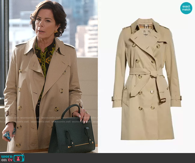 Burberry Kensington Trench worn by Margaret Wright (Marcia Gay Harden) on So Help Me Todd