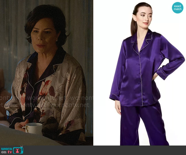 Christine Passion Purple Classic Pajama worn by Margaret Wright (Marcia Gay Harden) on So Help Me Todd