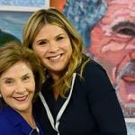 Jenna’s navy contrast trim blazer and pants on Today