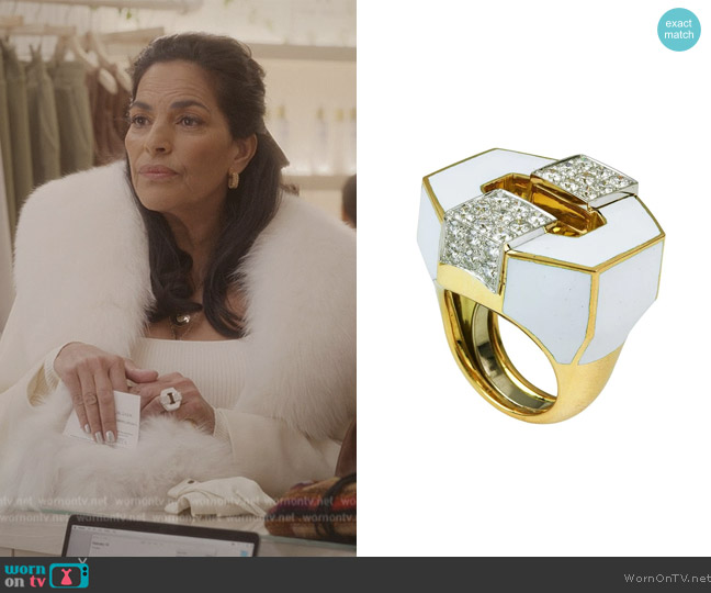 Buckle Ring by David Webb worn by Seema Patel (Sarita Choudhury) on And Just Like That