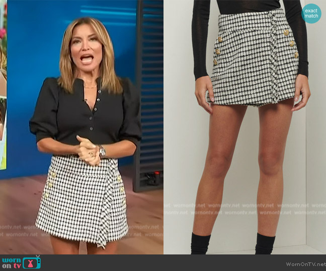 Derek Lam 10 Crosby Wrap-effect button-detailed bouclé-tweed shorts worn by Kit Hoover on Access Hollywood