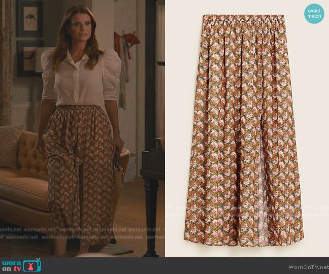 J. Crew Collection side-slit maxi skirt in Ratti worn by Maddie Townsend (JoAnna Garcia Swisher) on Sweet Magnolias