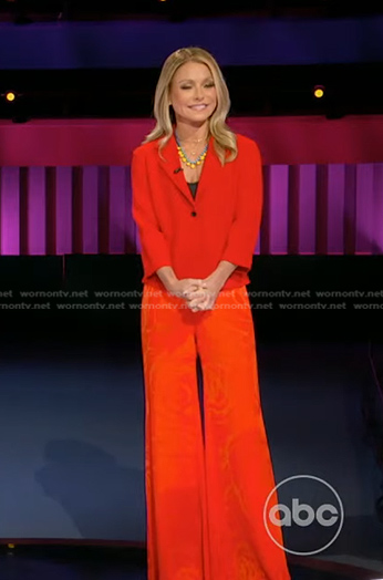 Kelly's red floral wide-leg pants on Generation Gap