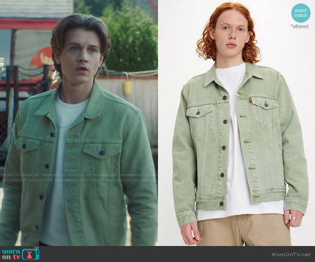 Ace’s mint green denim jacket on Nancy Drew