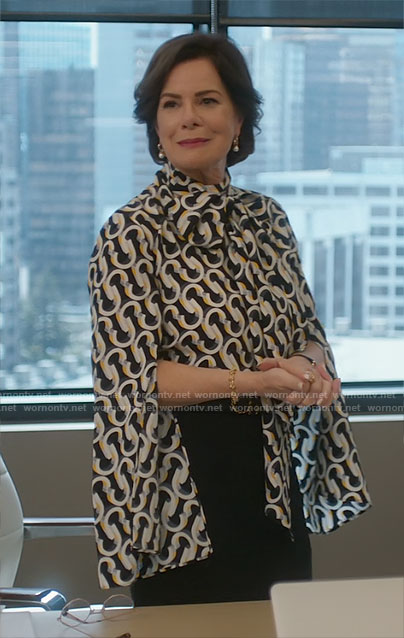 Margaret's geometric print split sleeve blouse on So Help Me Todd