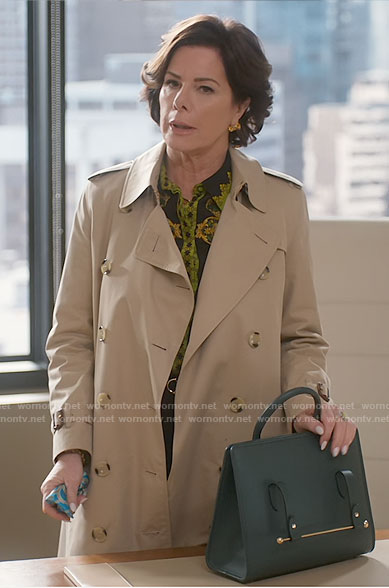 Margaret's green floral blouse and trench coat on So Help Me Todd