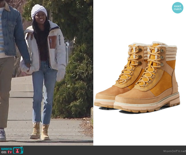 Sorel Lace Cozy STKD Waterproof worn by Charity Lawson on The Bachelorette