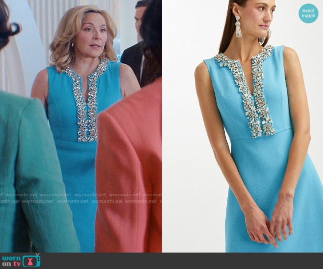 Oscar de la Renta Sleeveless Crystal Embroidered Dress worn by Madolyn Addison (Kim Cattrall) on Glamorous