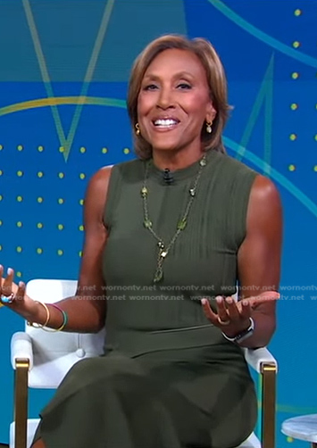 Robin's green belted knit dress on Good Morning America