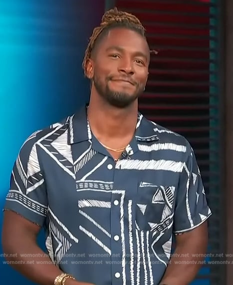 Scot’s blue abstract print shirt on Access Hollywood