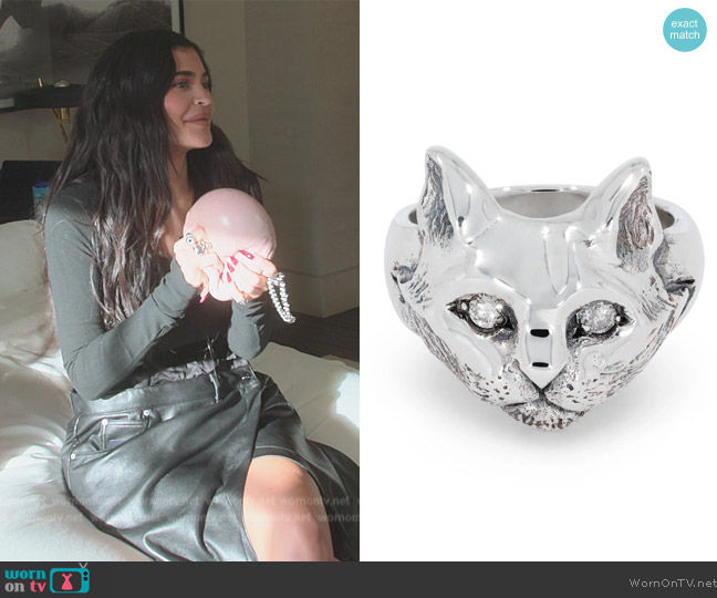 The Great Frog Cat Ring with Diamond Eyes worn by Kylie Jenner (Kylie Jenner) on The Kardashians