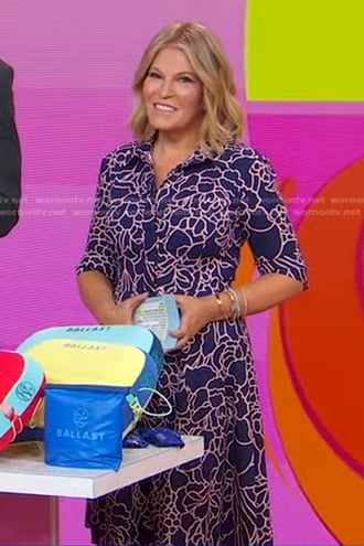 Tory’s navy floral print shirtdress on Good Morning America