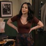 Val’s brown rib knit top and printed wide leg pants on How I Met Your Father