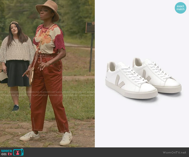 Veja Campo V-logo Leather Sneakers worn by Helen Decatur (Heather Headley) on Sweet Magnolias