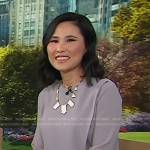 Vicky’s white statement necklace on Today