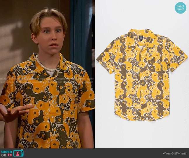 Dark Seas Yin-Yang Button Up Shirt worn by Jake (Luke Busey) on Bunkd