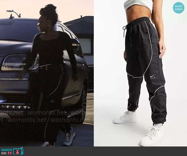 Nike Basketball fly joggers worn by Izzy Letts (Jazz Raycole) on The Lincoln Lawyer