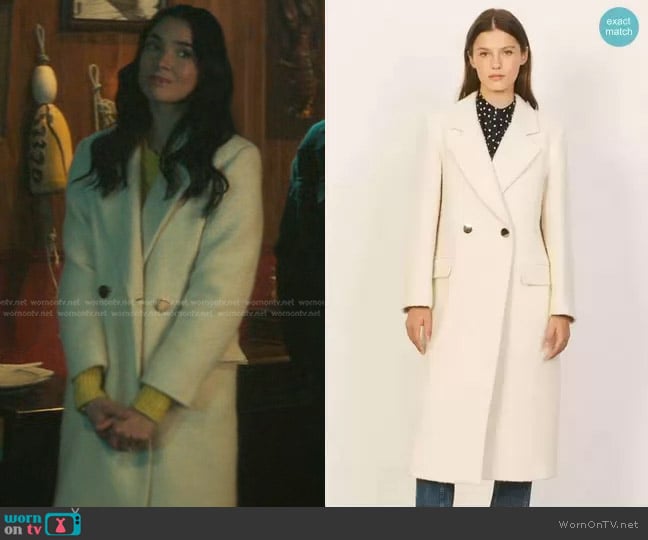 Sandro Long Coat With Tailored Collar worn by Bess (Maddison Jaizani) on Nancy Drew