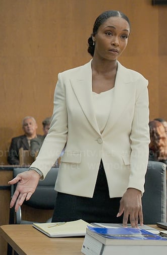 Andrea’s off-white blazer on The Lincoln Lawyer