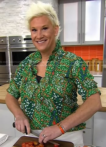 Anne Burrell's green floral blouse on Today