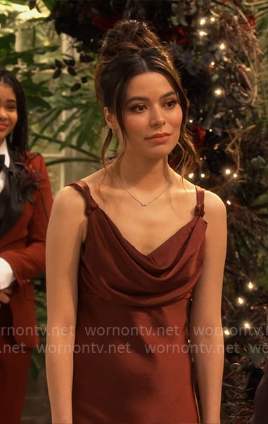 Carly's bridesmaid dress on iCarly