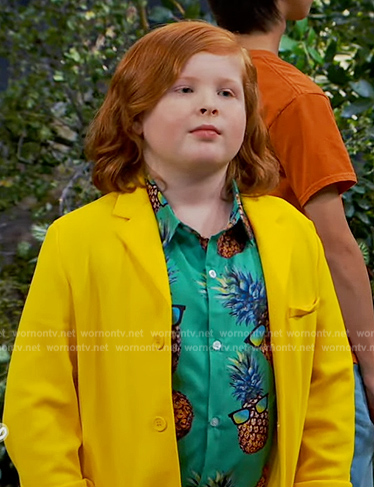 Corbin's green pineapple print shirt on Bunkd