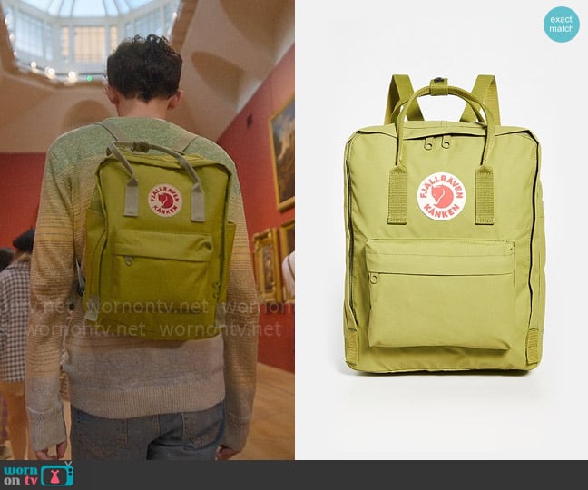 Charlie’s green backpack on Heartstopper