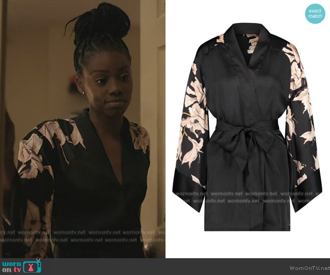 Hunkemoller at ASOS Placement bloom print satin kimono worn by Kiesha Williams (Birgundi Baker) on The Chi