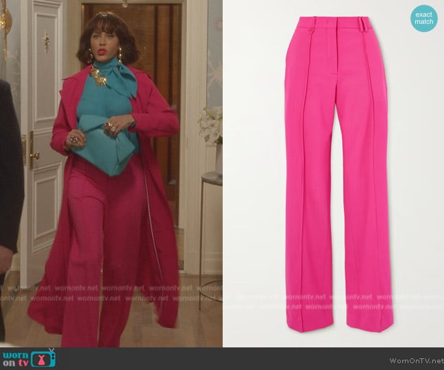 Jacquemus Camargue pleated wool-blend straight-leg pants worn by Lisa Todd Wexley (Nicole Ari Parker) on And Just Like That