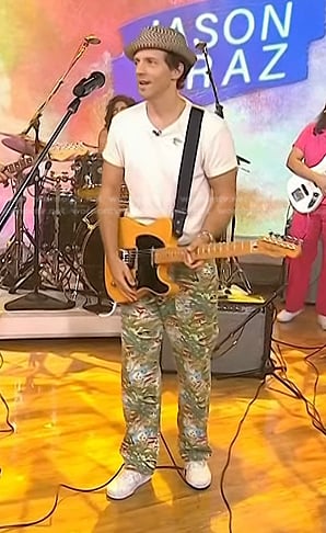 Jason Mraz’s mushroom print pants on Today