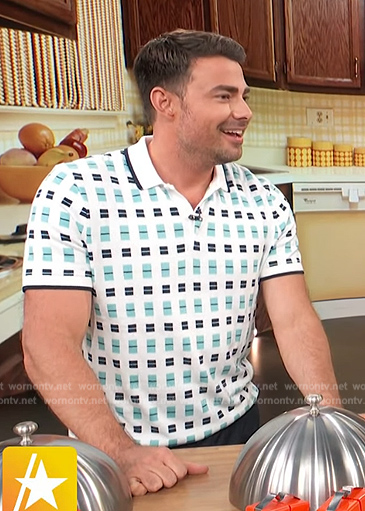Jonathan Bennett’s white printed polo on Access Hollywood
