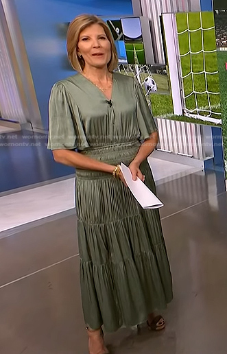 Kate's green smocked waist dress on NBC News Daily