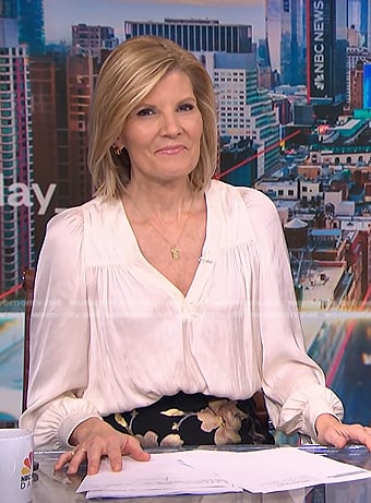 Kate Snow’s white v-neck blouse on NBC News