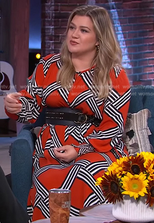 Kelly's red printed dress on The Kelly Clarkson Show