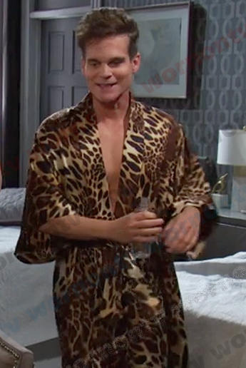 Loe's leopard robe on Days of our Lives