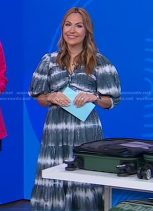 Lori's grey tie dye puff sleeve dress on Good Morning America