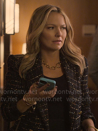 Lorna's black tweed blazer on The Lincoln Lawyer