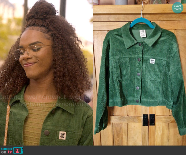 WornOnTV: Elle's green corduroy jacket on Heartstopper