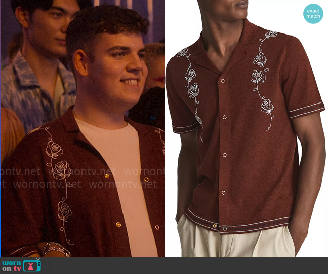 Isaac’s brown rose embroidered shirt on Heartstopper