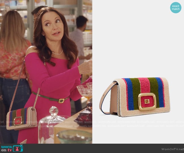 Roger Vivier Viv' Choc Summertime Mini Bag in Fabric worn by Charlotte York (Kristin Davis) on And Just Like That