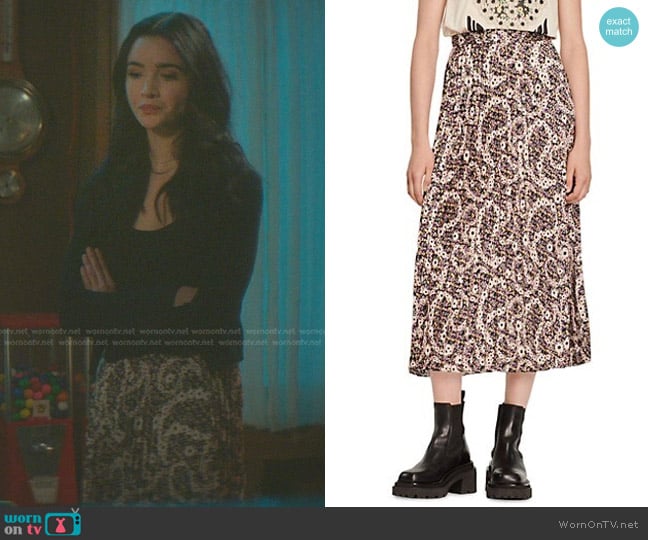 Sandro Indiana Pleated Paisley Skirt worn by Bess (Maddison Jaizani) on Nancy Drew