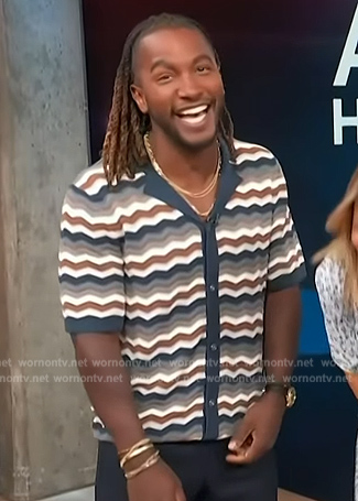 Scott's striped shirt on Access Hollywood