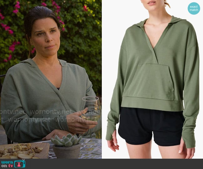 Sweaty Betty After Class Relaxed Hoodie in Heath Green worn by Maggie McPherson (Neve Campbell) on The Lincoln Lawyer