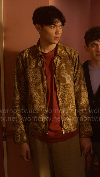 Tao's brown printed jacket on Heartstopper
