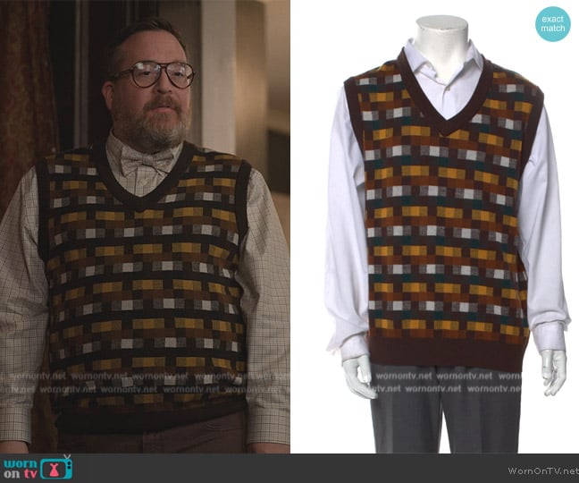 Todd Snyder Merino Wool Printed Sweater Vest worn by Michael Cyril Creighton (Michael Cyril Creighton) on Only Murders in the Building