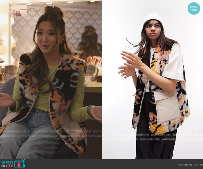 Topshop Camo print borg vest in multi worn by Kimber (Ashley Park) on Only Murders in the Building