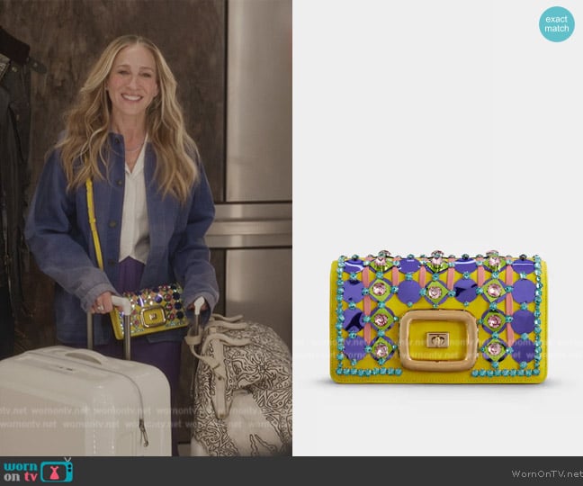 Roger Vivier Viv Choc Disco Mini Bag worn by Carrie Bradshaw (Sarah Jessica Parker) on And Just Like That