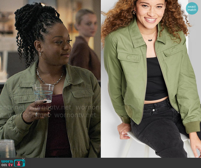 WornOnTV: Izzy’s green utility jacket on The Lincoln Lawyer | Jazz ...