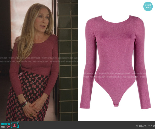 WornOnTV: Carrie's pink metallic paisley gown on And Just Like That, Sarah  Jessica Parker